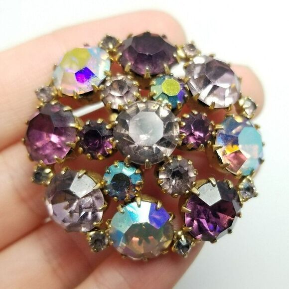 Vintage Karu Arke Inc Purple AB Rhinestone Cluster Brooch Pin Prong Set, Estate - Picture 1 of 7